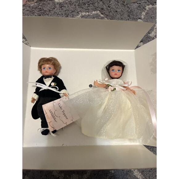 2002 Madame Alexander Cake Topper Bride Doll & Groom Doll NEW - Picture 1 of 10